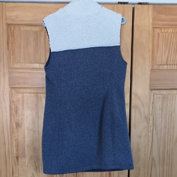 Stylish Blue and White Title Nine Fleece Vest Dress - Picture 4 of 7